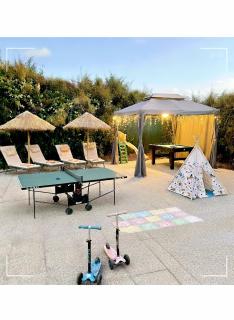 DnE VILLA- DISNEY-PARIS - HOLIDAYS HOUSE - MAISON DE VACANCES - PISCINE - POOL- 6 CHAMBRES- 6 SDB - 6 BEDROOMS - 6 BATHROOMS - 7