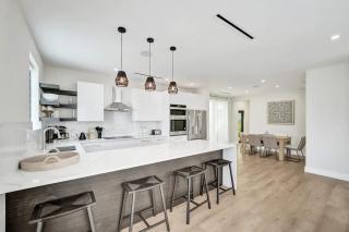 Modern Escape in City Heart - 2