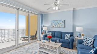 Beachfront Condo w Ocean Views Pool Access Emerald Isle 808 by AvantStay - 7