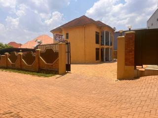 SAMNDAMZ Villa Apartment - 5