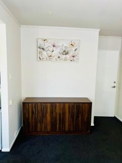 Sunny private room with private bathroom - 9