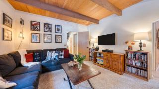 Mountain Cabin w Fireplace Balcony Easy Ski Access Bear Americana - 5