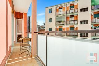 AP52 - 10 minutes from Central Station - - 9