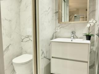 Les Petits Volets Appartements - 1