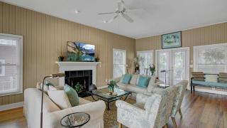 85 Grand Pavilion by AvantStay Walk to the Beach Spacious Porch - Isle of Palms - 7