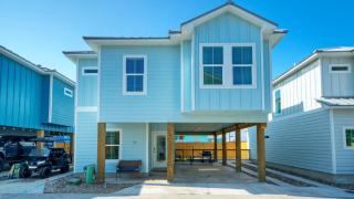 Sleeps 22 2 Homes w Private Pool Patio Walkable Location Golf Cart Zone - 5