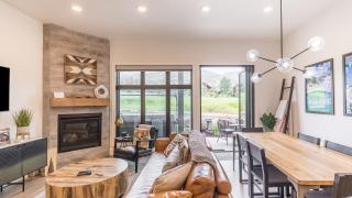 Slope Sight by AvantStay A Location w Hot Tub - 2