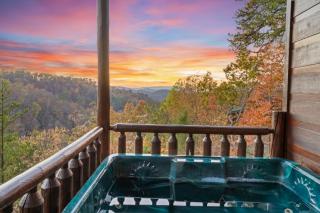 Stunning Views!Centrally-located bwGB&PF, PetFriendly with Freetickts2Dollywood,Anakeesta,Aquarium! - 0