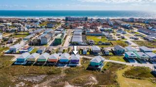 Purple Parrot by AvantStay Heated Pool Beach Access Central Port A Location - 5