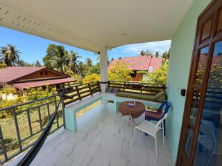 Modern Nature Retreat - 9