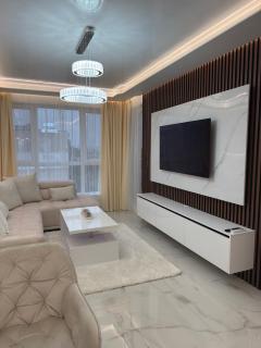 RICH apartment - 1