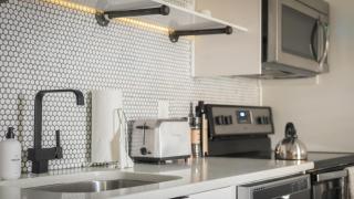 Sleeps 8 4 SoBro Guest House Near Live Music Dining More – by AvantStay - 3