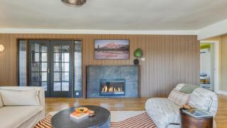 Walk to Beach Shops Fireplace Patio Dining Firepit at Manzanita Ave. - 2