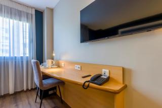 Travelodge Madrid Alcalá de Henares - 5