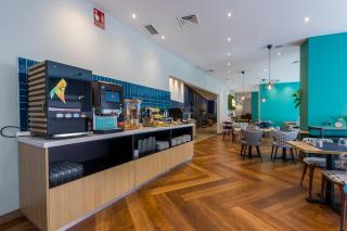 Travelodge Madrid Alcalá de Henares - 1