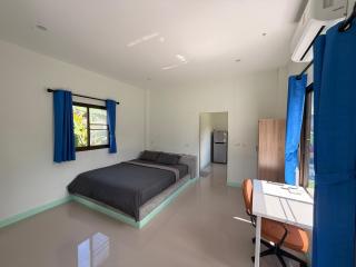 Modern Nature Retreat - 8