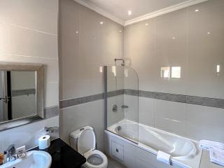 Golden Crystal Hotel Gaborone - 6
