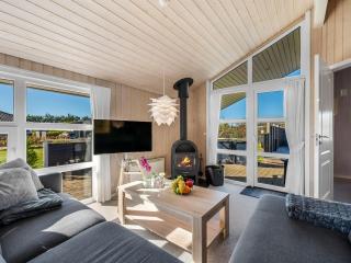 Holiday Home Shalin - 1-4km to the fjord by Interhome - 6