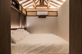 Luxury Hanok Stay Warm Hearth - West - 7
