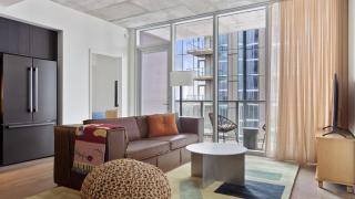 The Natiivo by AvantStay Modern High-Rise with Rooftop Pool & Skyline Views - 0