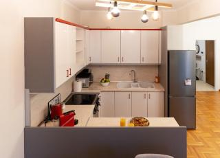 Royal stay at Agia Sofias - 1