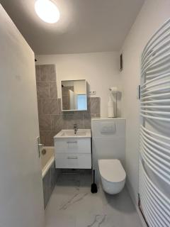 Moderne Monteursunterkunft 5 Personen Neumünster A7 Autobahn - Neumünster - 1