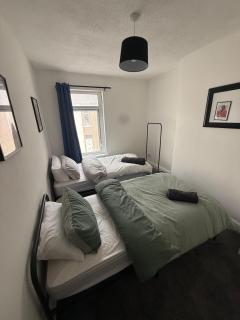 ResiLets Taylor House - 1