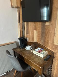 The George Hotel - 1