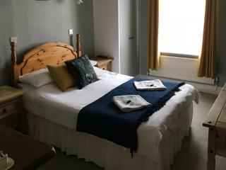 The George Hotel - 2
