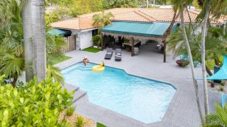 Villa Calma Hidden Tropical Gem 9ppl with gym and Pool - 9