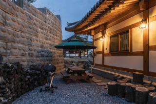 Luxury Hanok Blue Serenity - 1