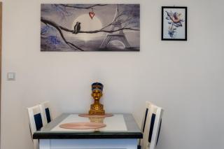 Nad Sudołem Homely Apartment by BookingHost - 4