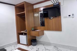 Papa Ji Hotel and Restaurant - Banguecoque - 2