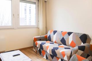 Bright apartment just steps from the park - 0