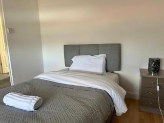 Spacious Luxurious Serviced Accomodation - 3