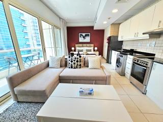 SUNRISE HOMES - A Cozy Studio next to JBR Beach - 9