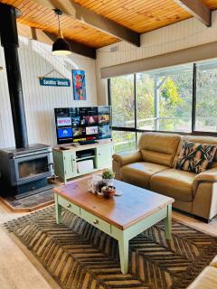 Between Two Beaches - Smiths Beach - 0