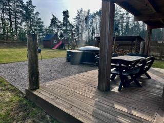 Górskie kaszuby ,Gołubie ,Domek w sielskim klimacie ,niedaleko jeziora na Kaszubach-do 10 osob,sauna ,balia,kominek, cisza i spokój - 3