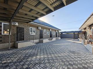 Апартаменты в Гостевом Домике от Best House Almaty - 8