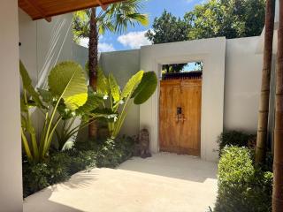 Peaceful villa in the heart of the Anchan Tropicana project - 1