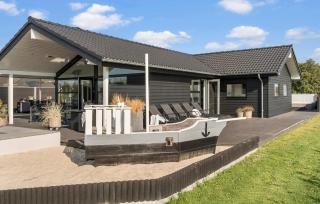 Five-Bedroom Holiday Home In Haderslev - 1