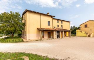 1 Bedroom Awesome Apartment In Montone - 9
