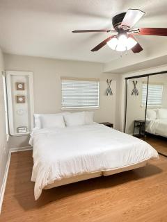 Waterfront 3BR 2BA Home near Kemah NASA Galveston - 9