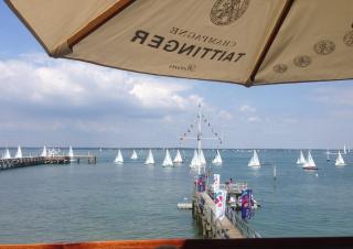 Centre of Yarmouth, Isle of Wight, sunny cottage - 1