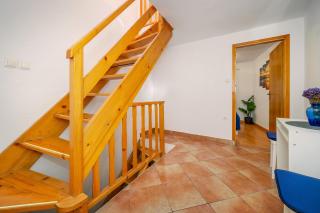 Apartment Placa with Balcony and Sea View - 4