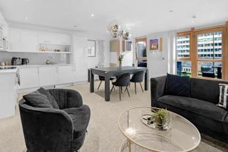 Penthouse Noir - Wyndale Living - Central BHam 2BR - 4