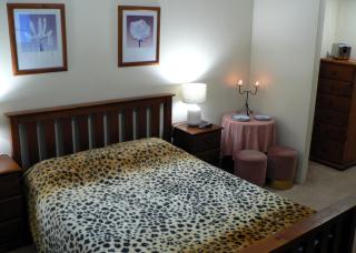Master retreat at Private Estate Near Perth CBD - 6