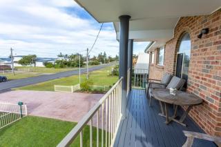 Sandy Adventures - Pet Friendly - 1 MIn to Beach - 4