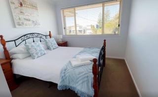 Sandy Adventures - Pet Friendly - 1 MIn to Beach - 1
