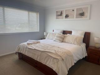 Sandy Adventures - Pet Friendly - 1 MIn to Beach - 2